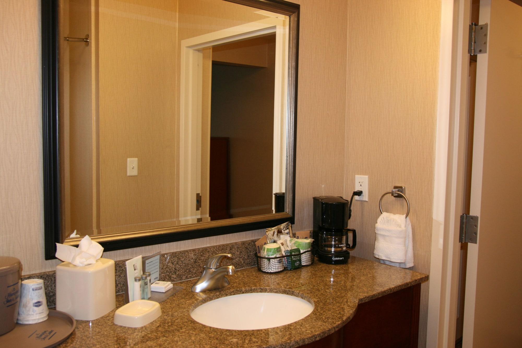 Hampton Inn And Suites Bakersfield North-Airport Exteriör bild