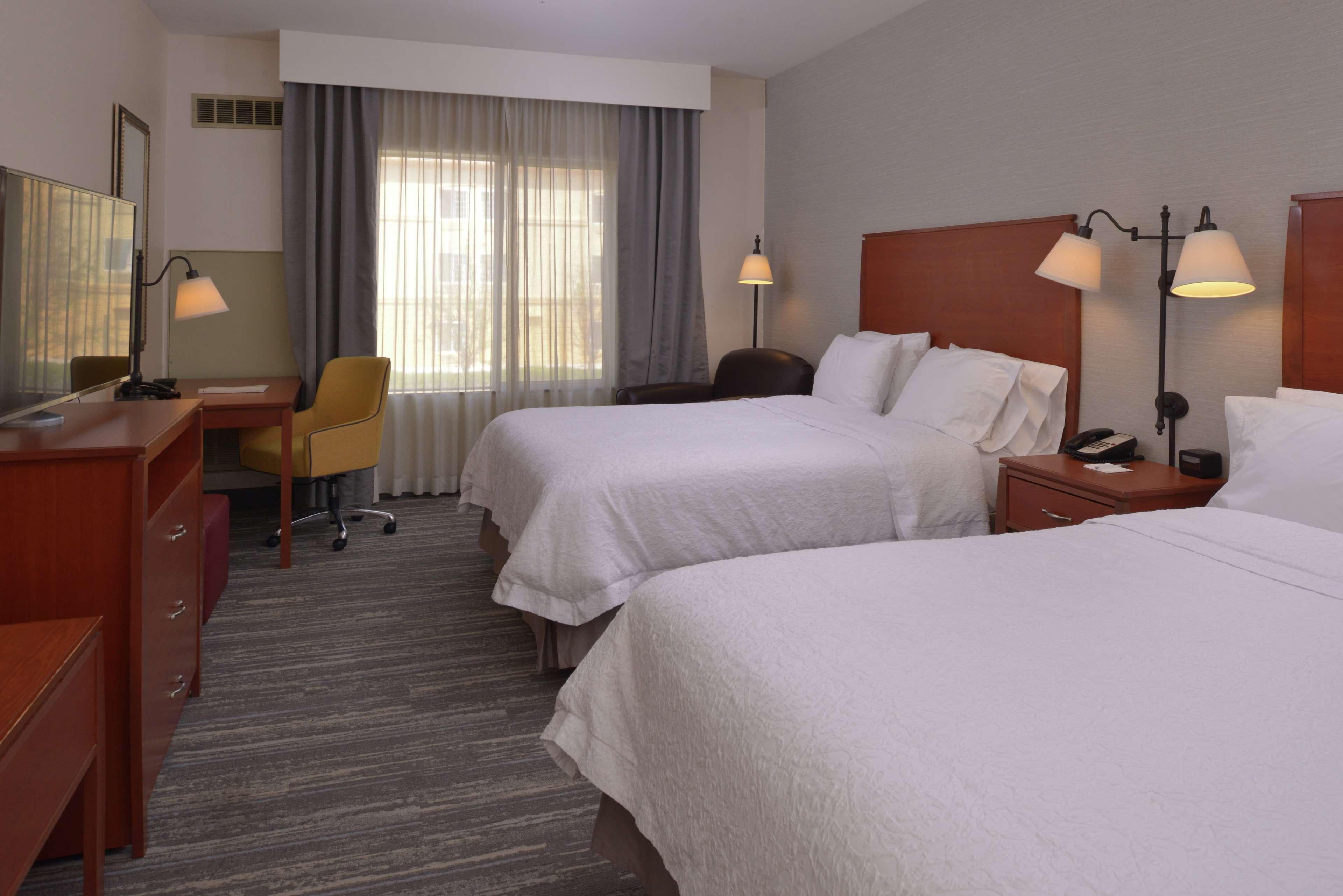 Hampton Inn And Suites Bakersfield North-Airport Exteriör bild