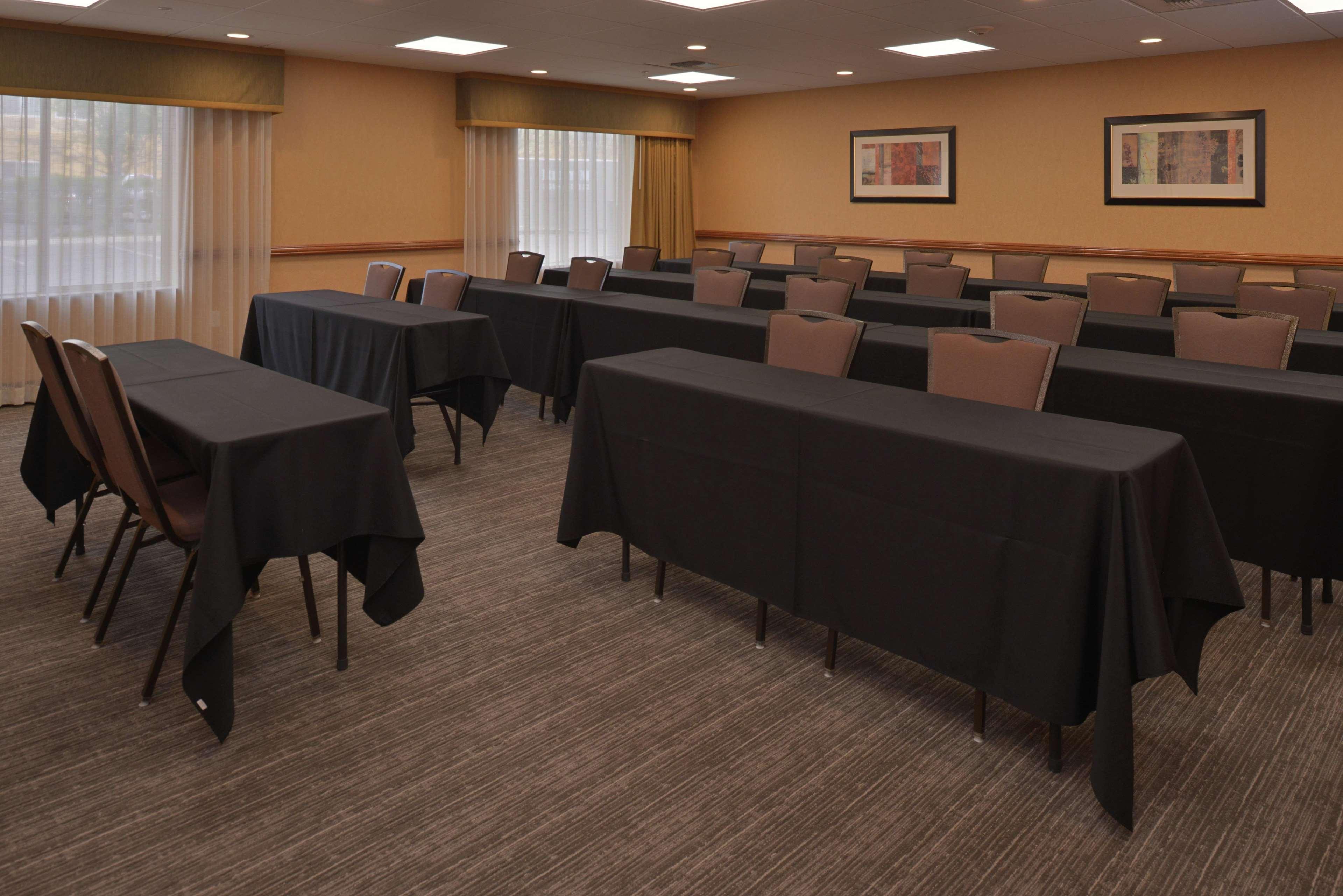 Hampton Inn And Suites Bakersfield North-Airport Exteriör bild