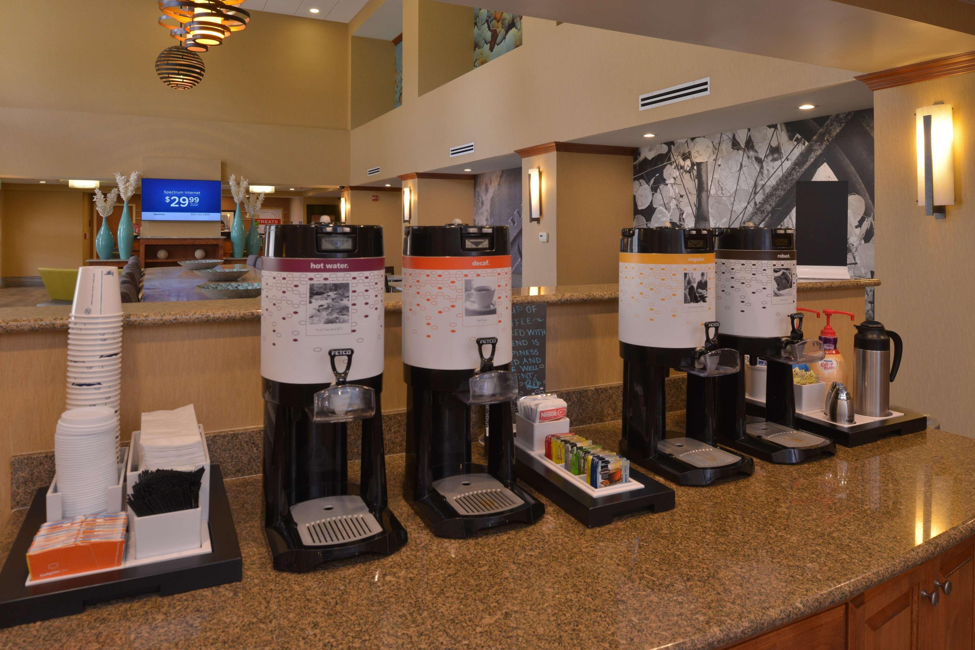 Hampton Inn And Suites Bakersfield North-Airport Exteriör bild