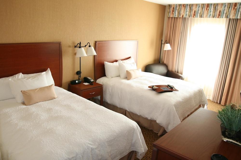 Hampton Inn And Suites Bakersfield North-Airport Exteriör bild