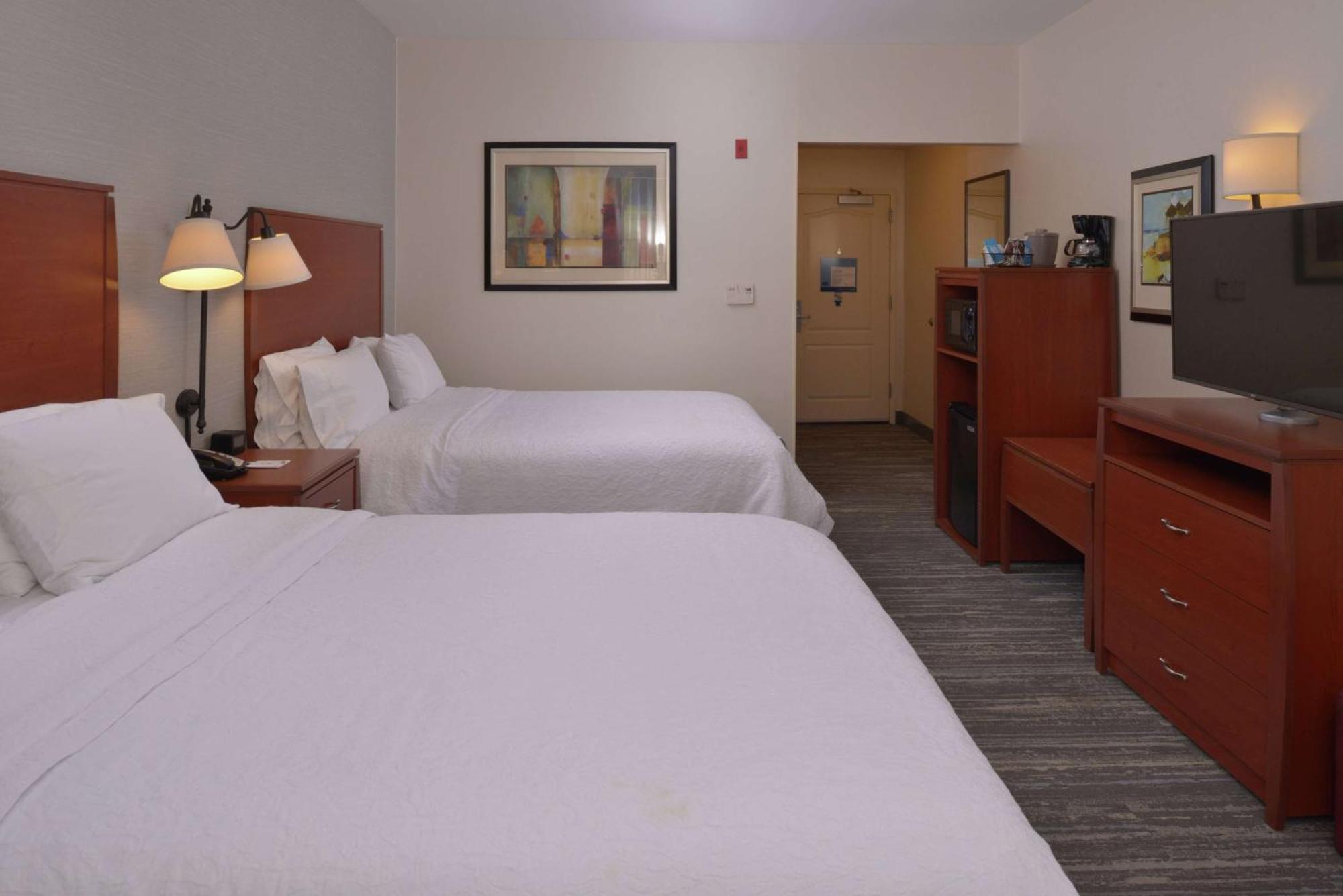 Hampton Inn And Suites Bakersfield North-Airport Exteriör bild