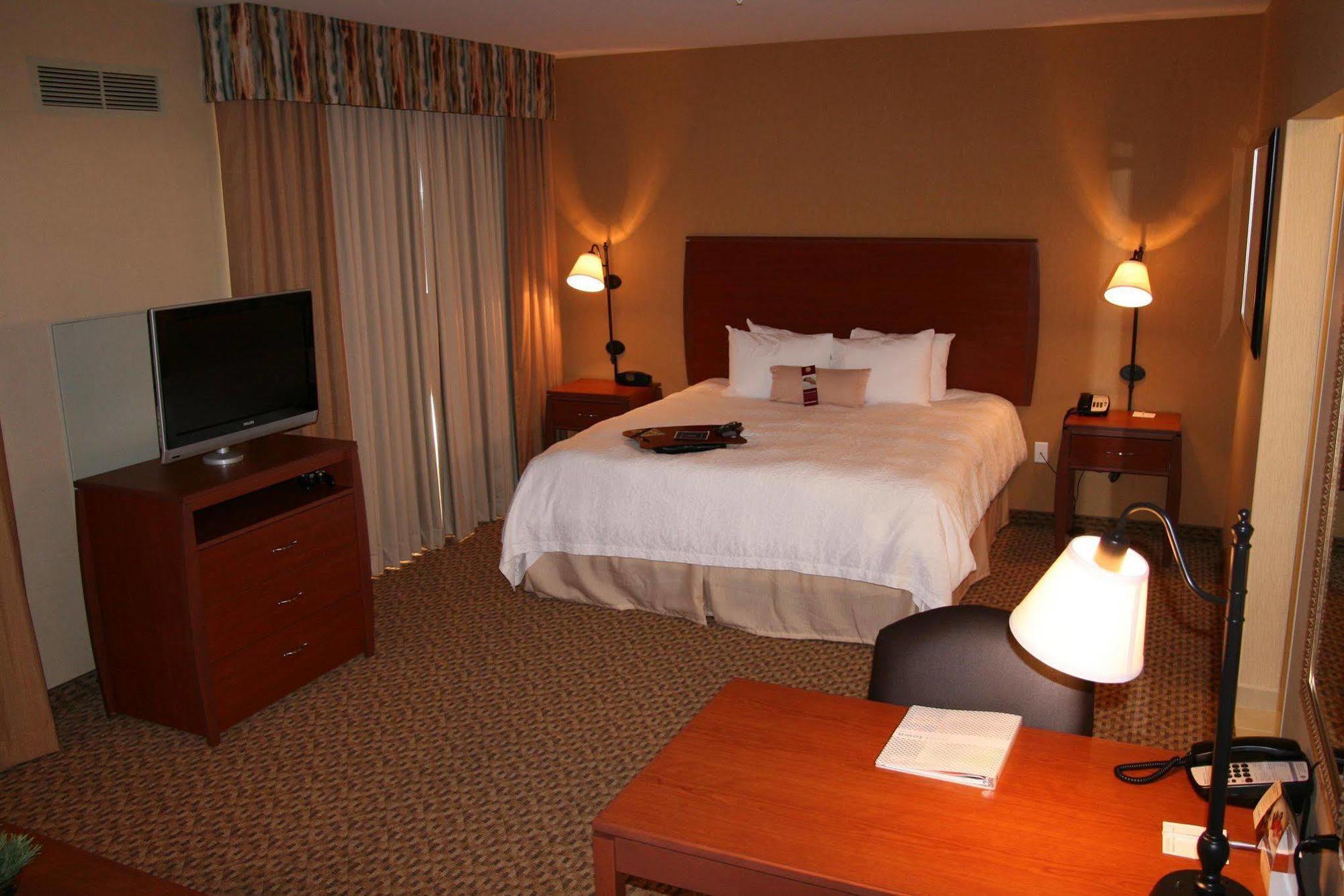 Hampton Inn And Suites Bakersfield North-Airport Rum bild